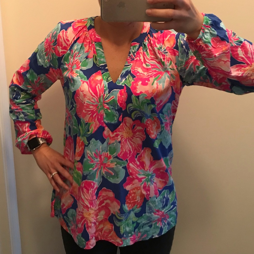 Lilly Pulitzer long sleeve top in pineapple print